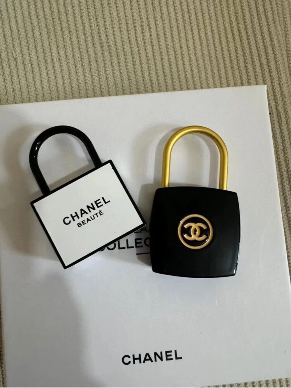 Chanel Lock & Keys - Picture 6 of 6
